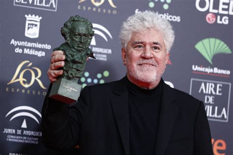 Il Goya Award 2023 per il Miglior Regista: Un Trionfo di Pedro Almodóvar e la Rinnovata Visione del Cinema Spagnolo Contemporaneo