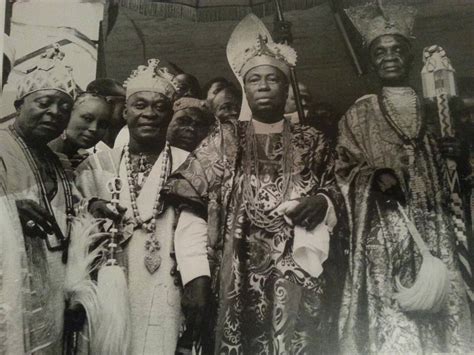 L'Ascesa di Yoruba: Un Rinascimento Culturale e Religioso Nel XIX Secolo Nigeriano