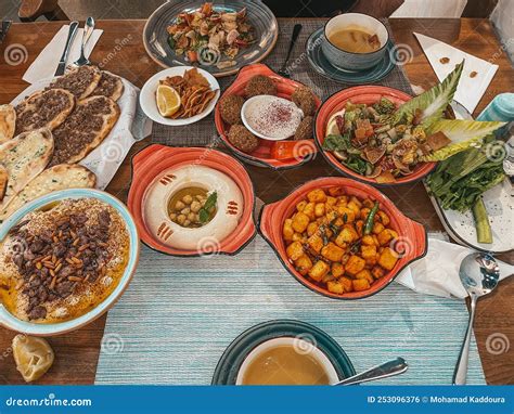 What is Levantine Food: A Culinary Journey Through Time and Taste